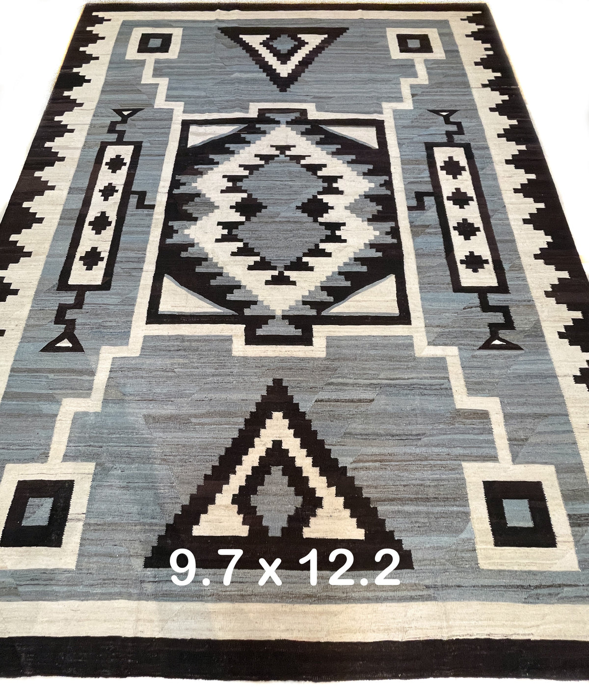 Pakistani Hand-Knotted Kilim