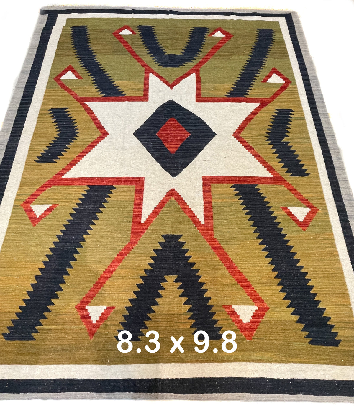 Pakistani Hand-Knotted Kilim