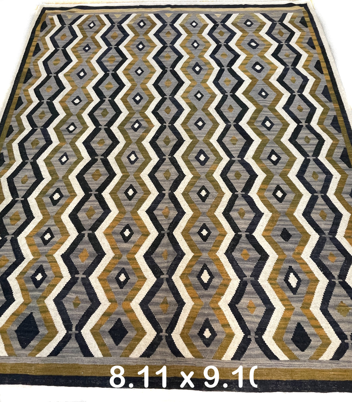 Pakistani Hand-Knotted Kilim