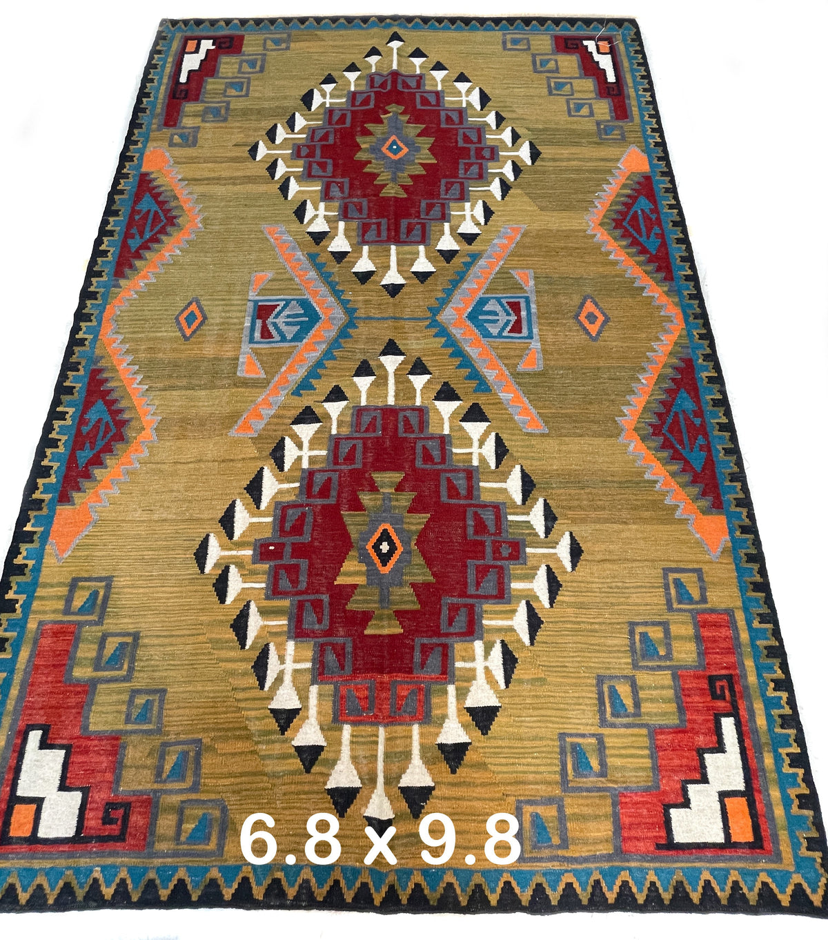 Pakistani Hand-Knotted Kilim