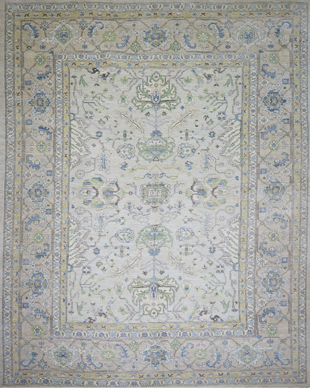 Ivory & Green Oushak Rug 11'8" x 14'8"